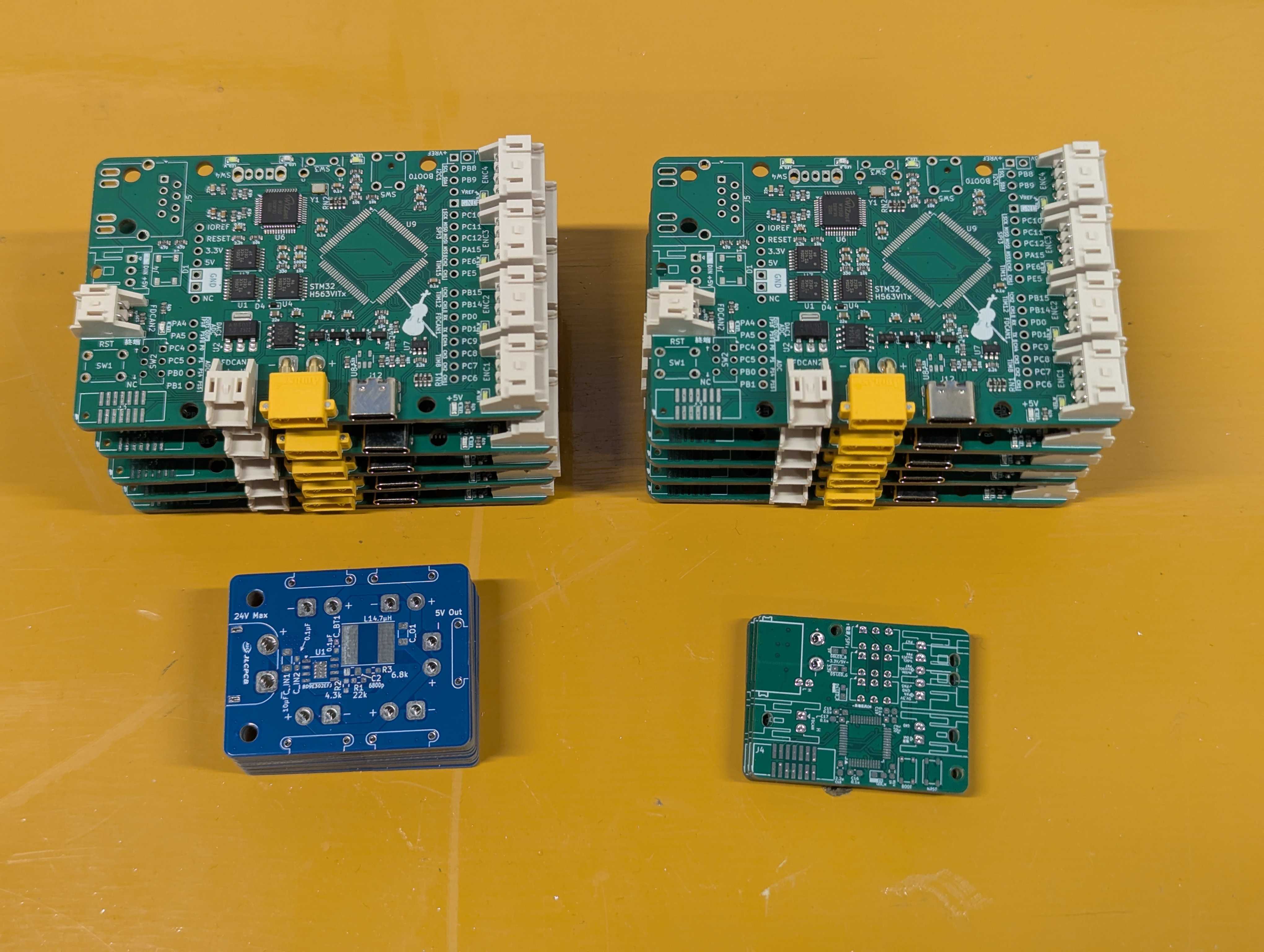 支援を受けた三種類の基板の画像